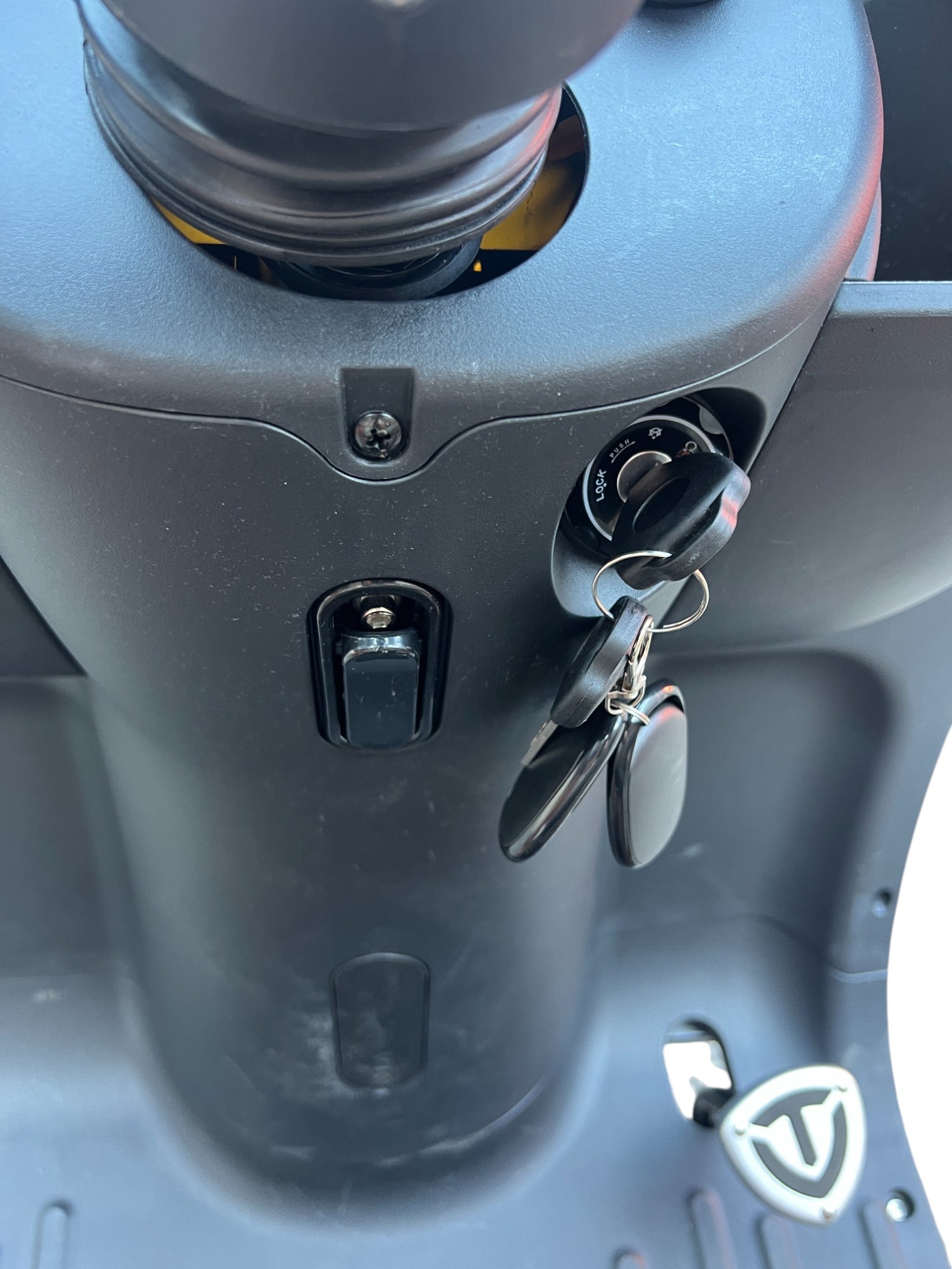 BULLBIKE Laos Elektro Scooter 500W 60V 20Ah 25Km/h/ Seniorenmobil / Dreirad