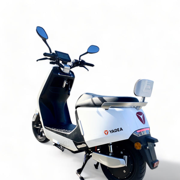 BULLBIKE Yadea G5 2300W 60V 32Ah 45km/h lithium battery 