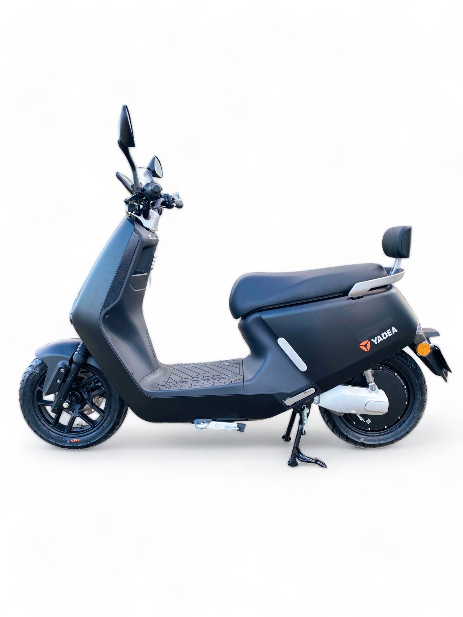 BULLBIKE Yadea G5 2300W 60V 32Ah 45km/h lithium battery 