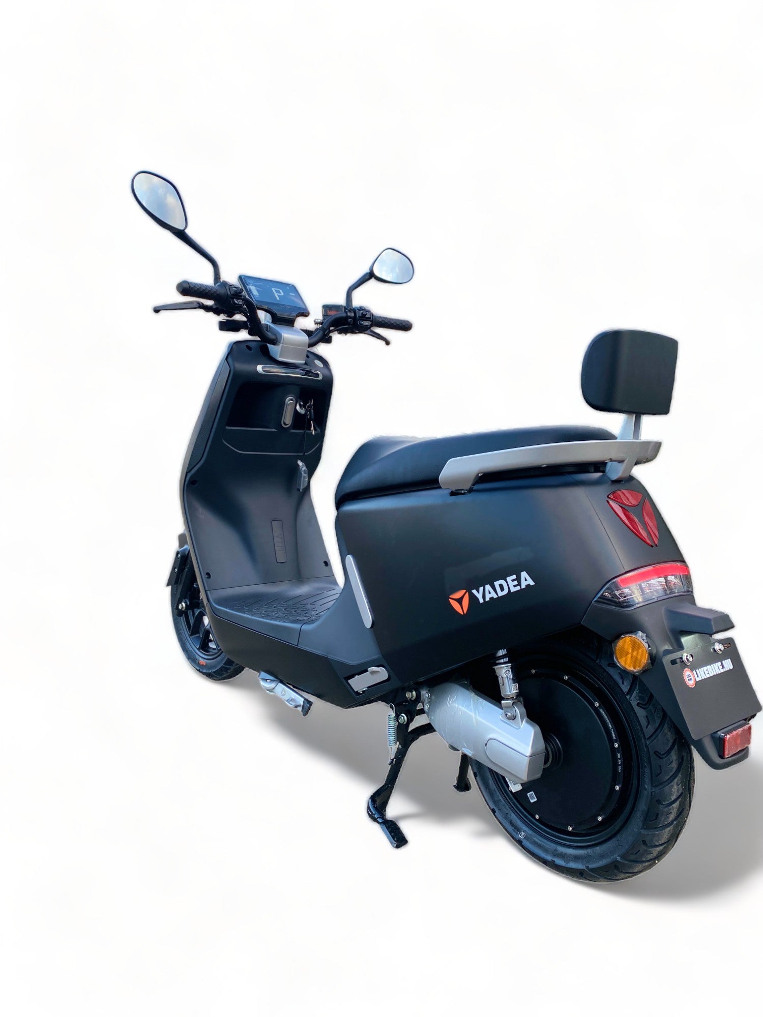BULLBIKE Yadea G5 2300W 60V 32Ah 45km/h lithium battery 