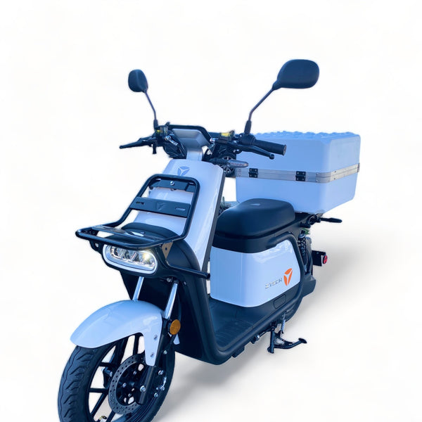 LIKEBIKE Yadea Proteus Elektro Scooter 2730W 2x 60V 24Ah 45 km/h - bullbikeshop