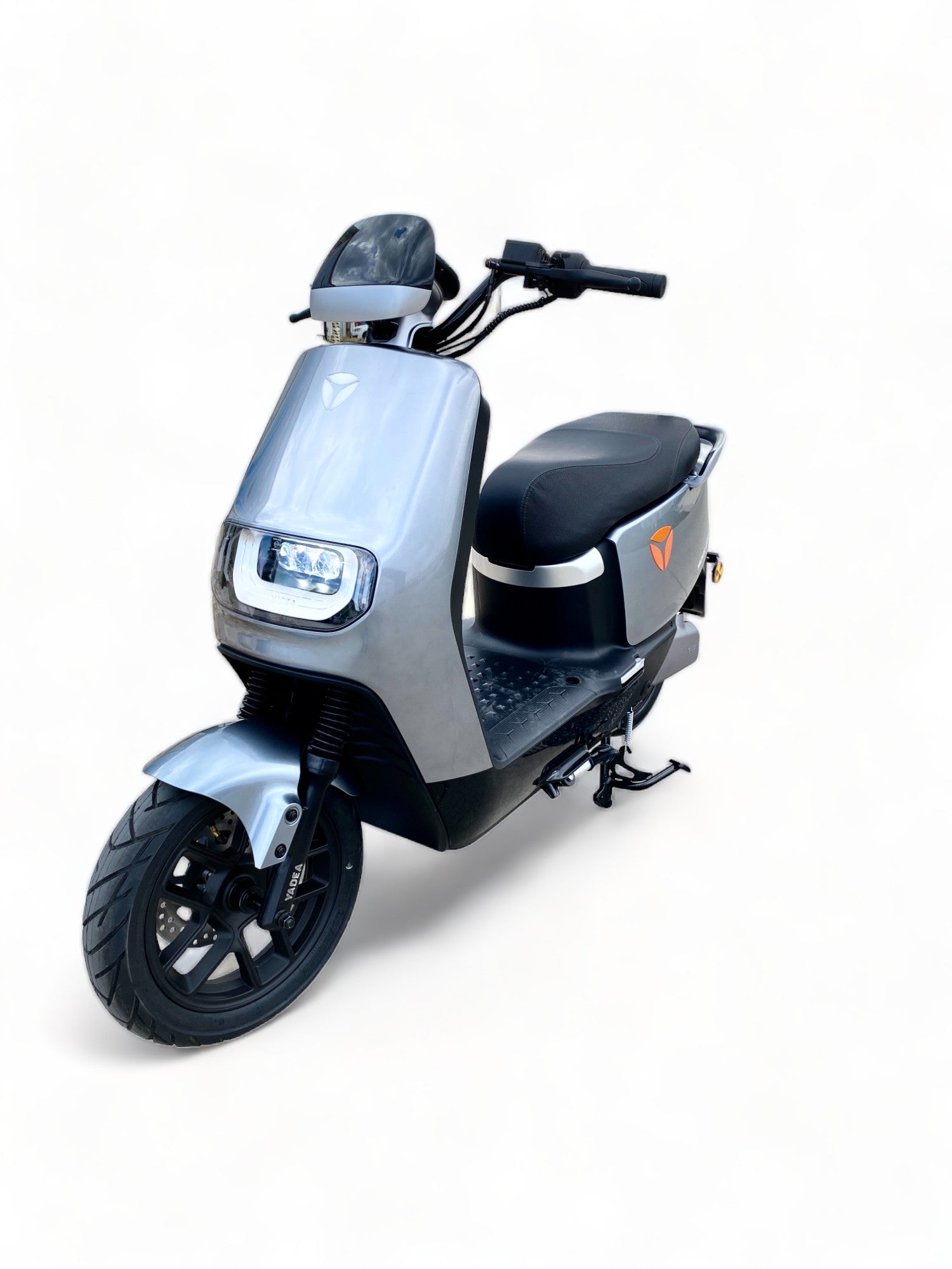 BULLBIKE Manzini Yadea E8S Elektro Scooter 600W 72V 23Ah 25 km/h/ Graphen Batterie +Schneller Wechsler