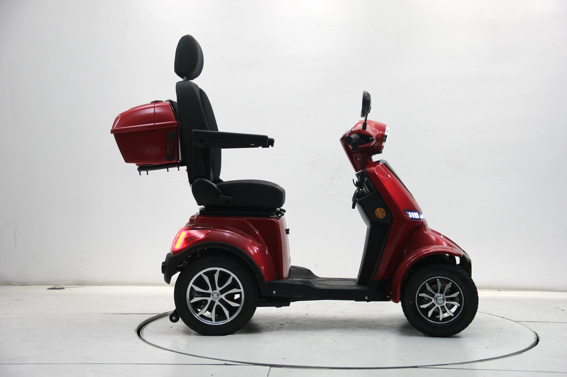 BULLBIKE Valletta PRO LITHIUM Elektro Scooter 600W 60V 20Ah 25Km/h/ Seniorenmobil / Vierrad